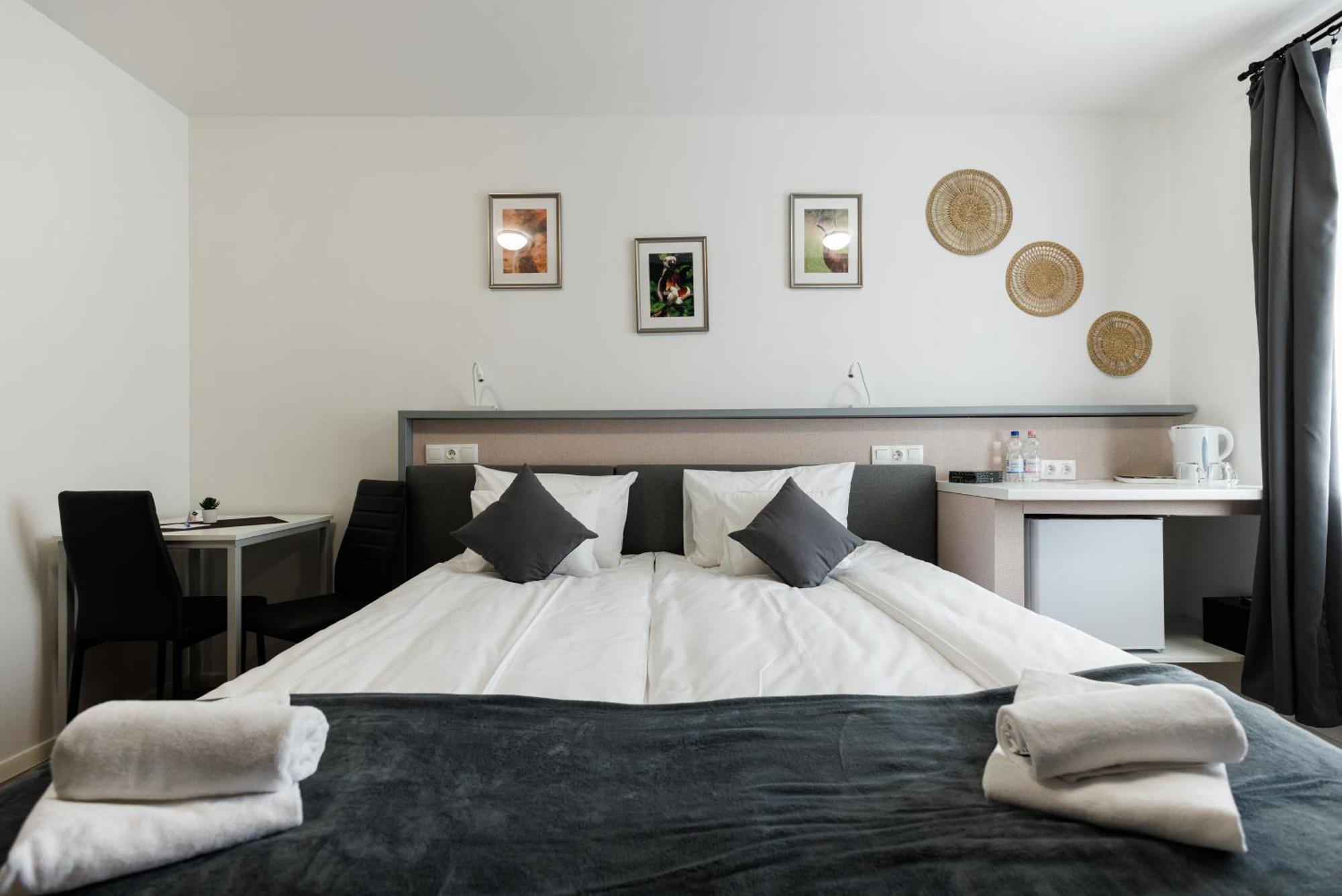 Safari Hotel Сегед Экстерьер фото