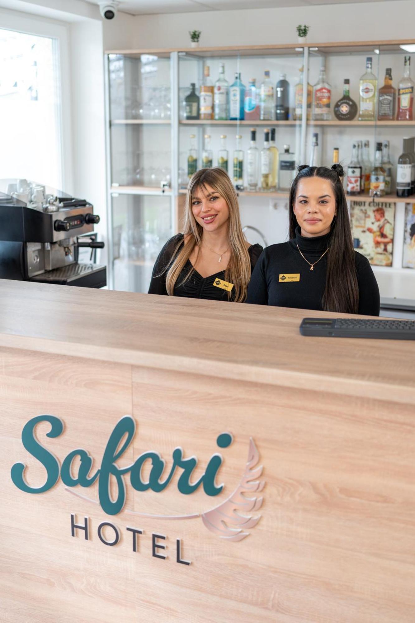 Safari Hotel Сегед Экстерьер фото